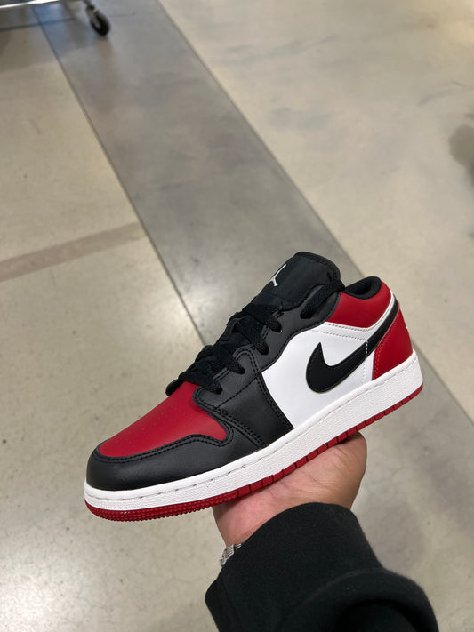 J1 Low Bred Toe (Size 7Y)