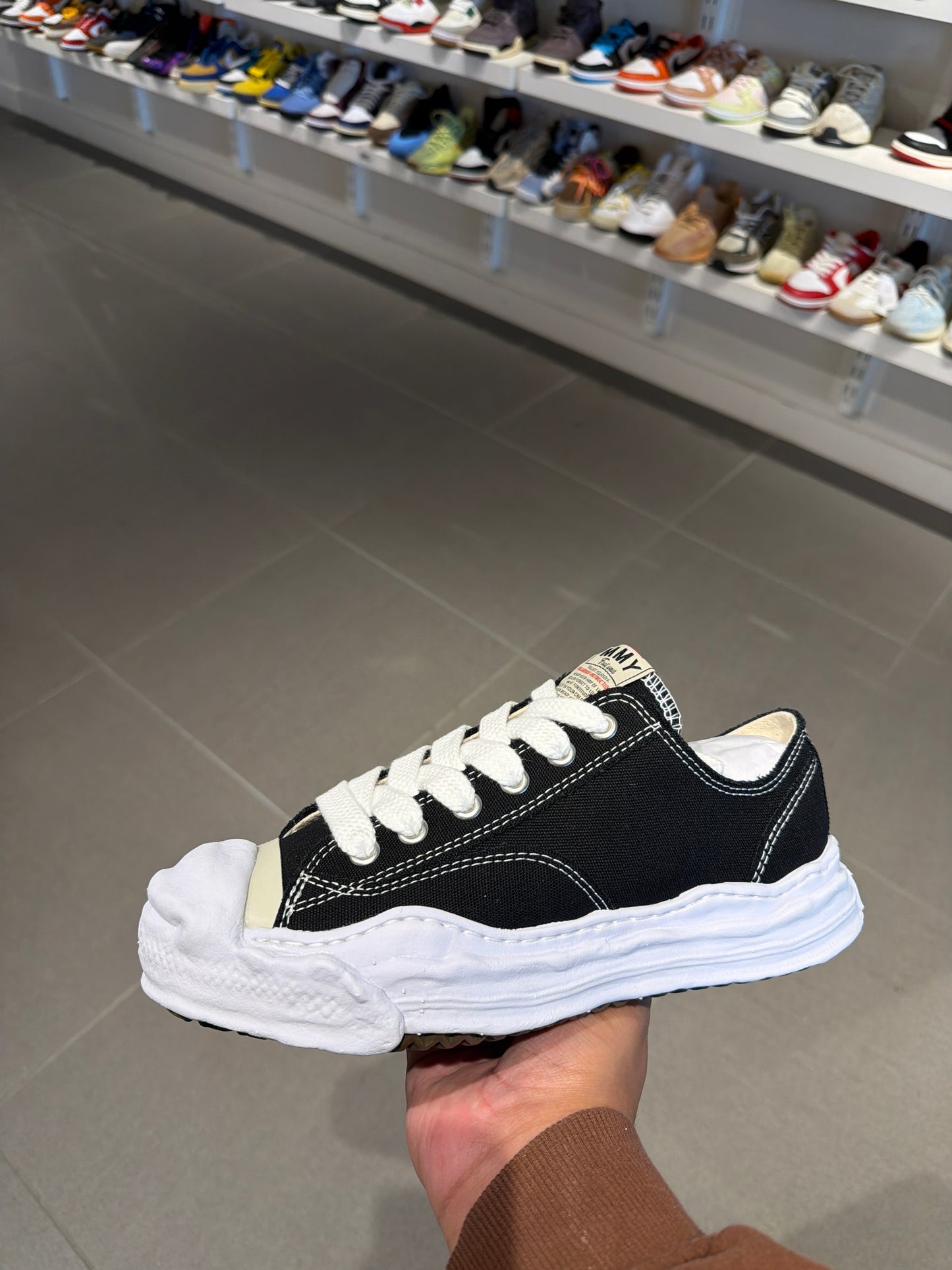 Maison Mihara Hank (Size 8)