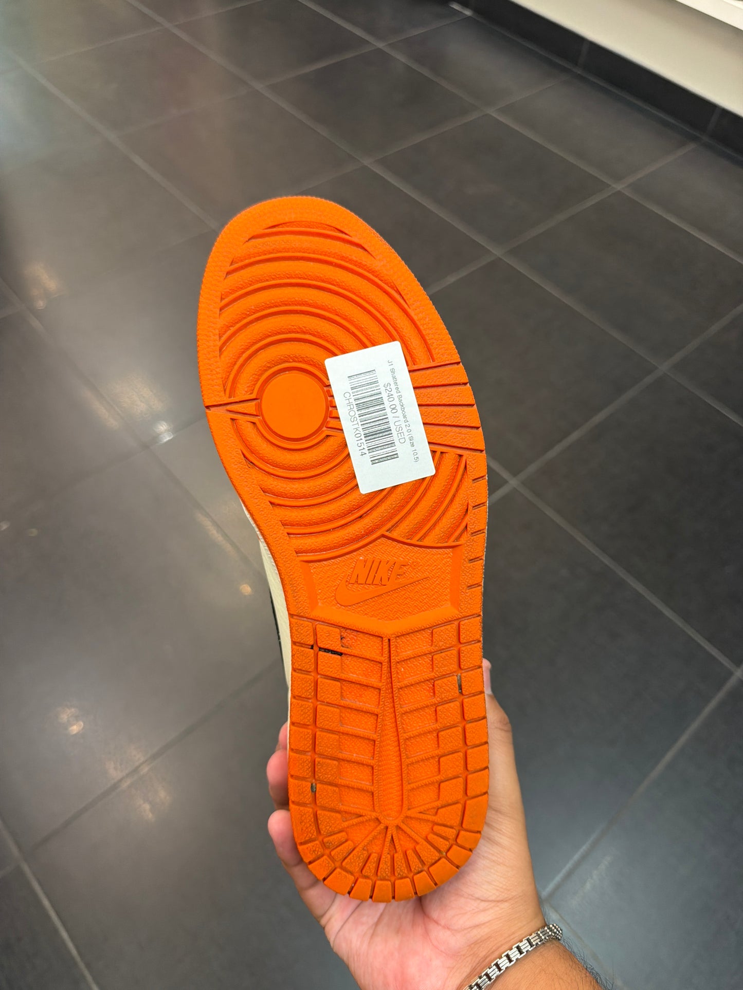 J1 Shattered Backboard 2.0 (Size 10.5)