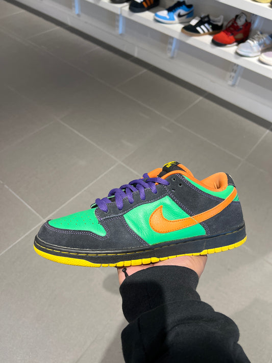 2009 Halloween SB (Size 9.5)