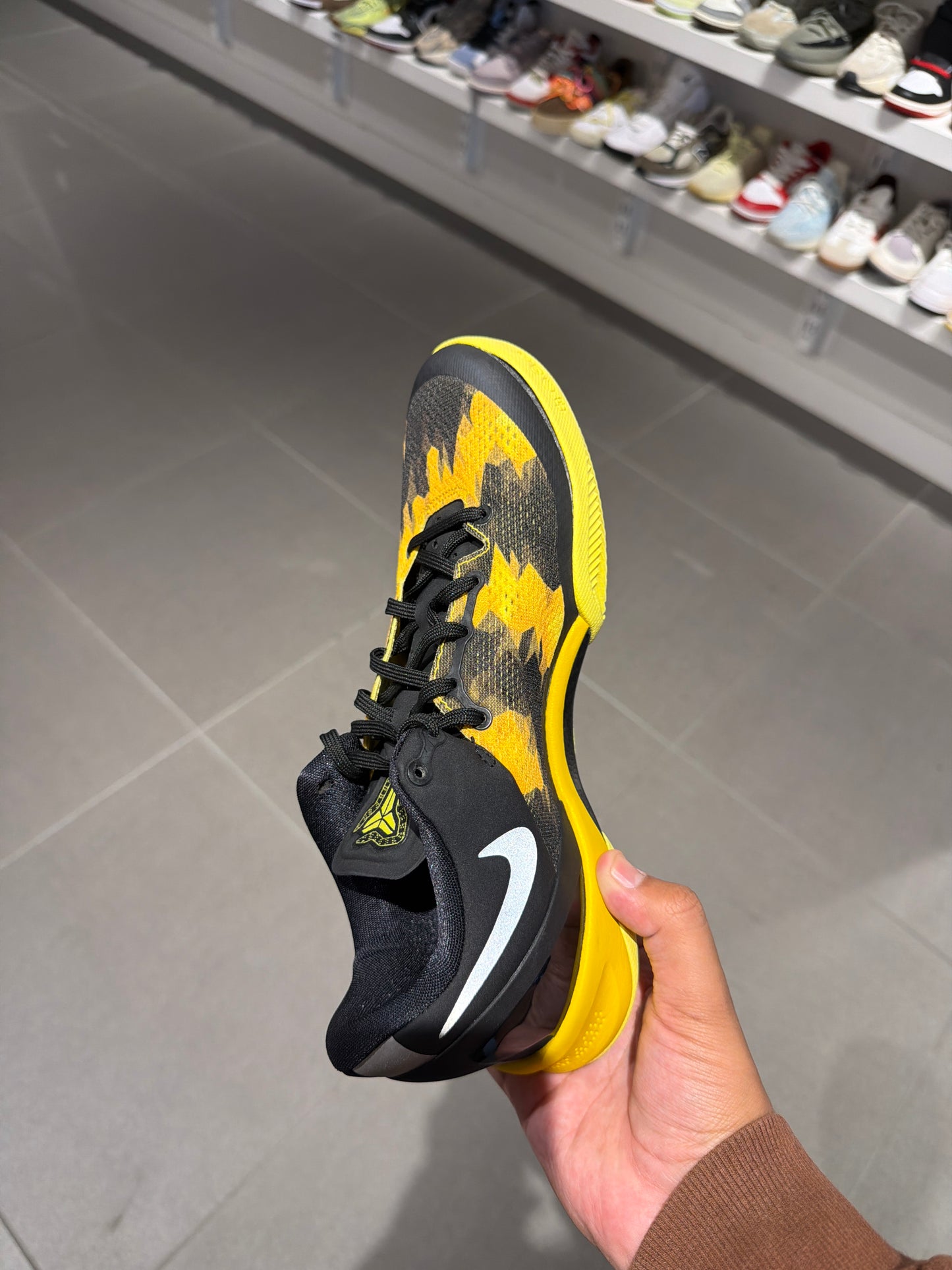 Kobe 8 Sulfur Electric Yellow (Size 8.5)