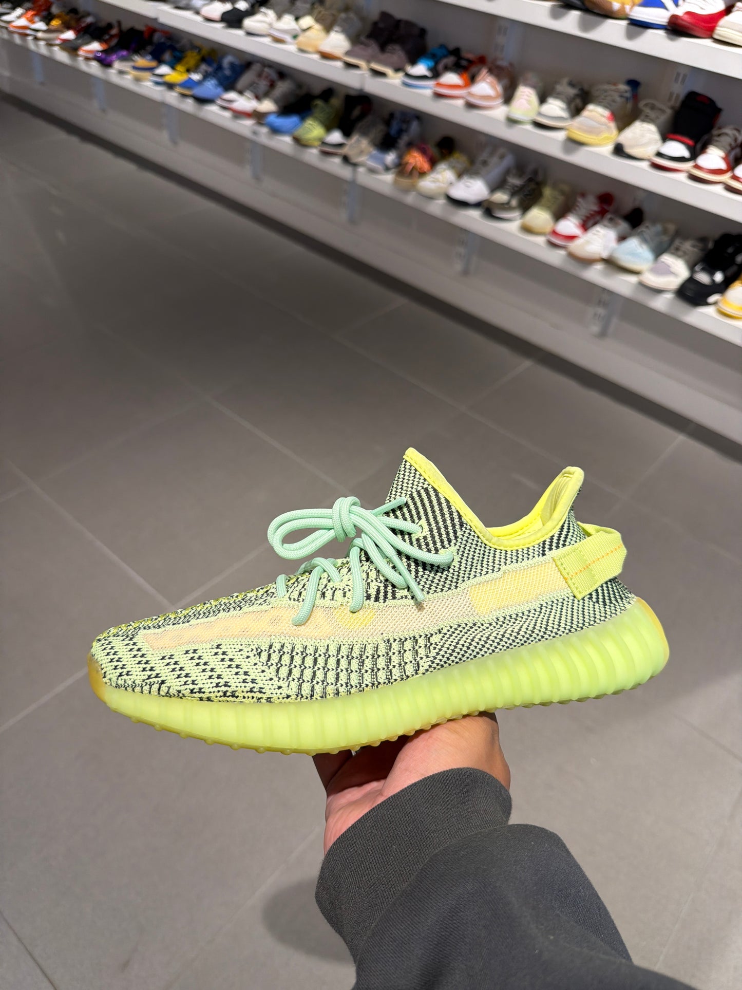 Yzy 350 Yeezreel (Size 9)