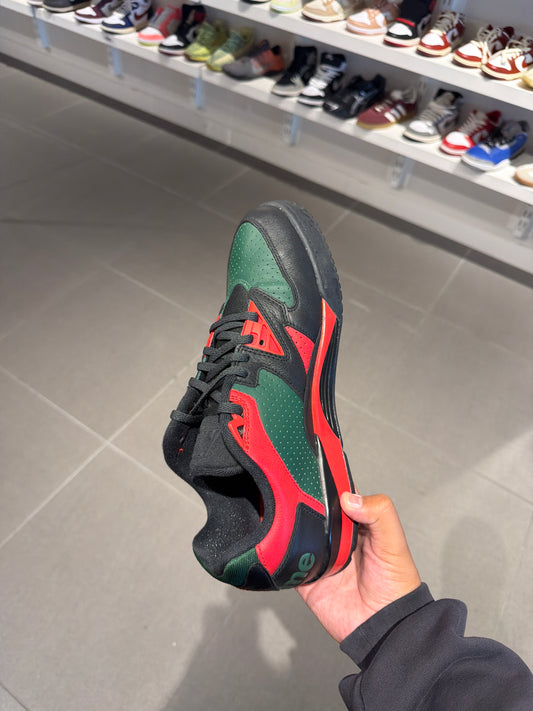 Cross Trainer Supreme Gucci (Size 11.5)