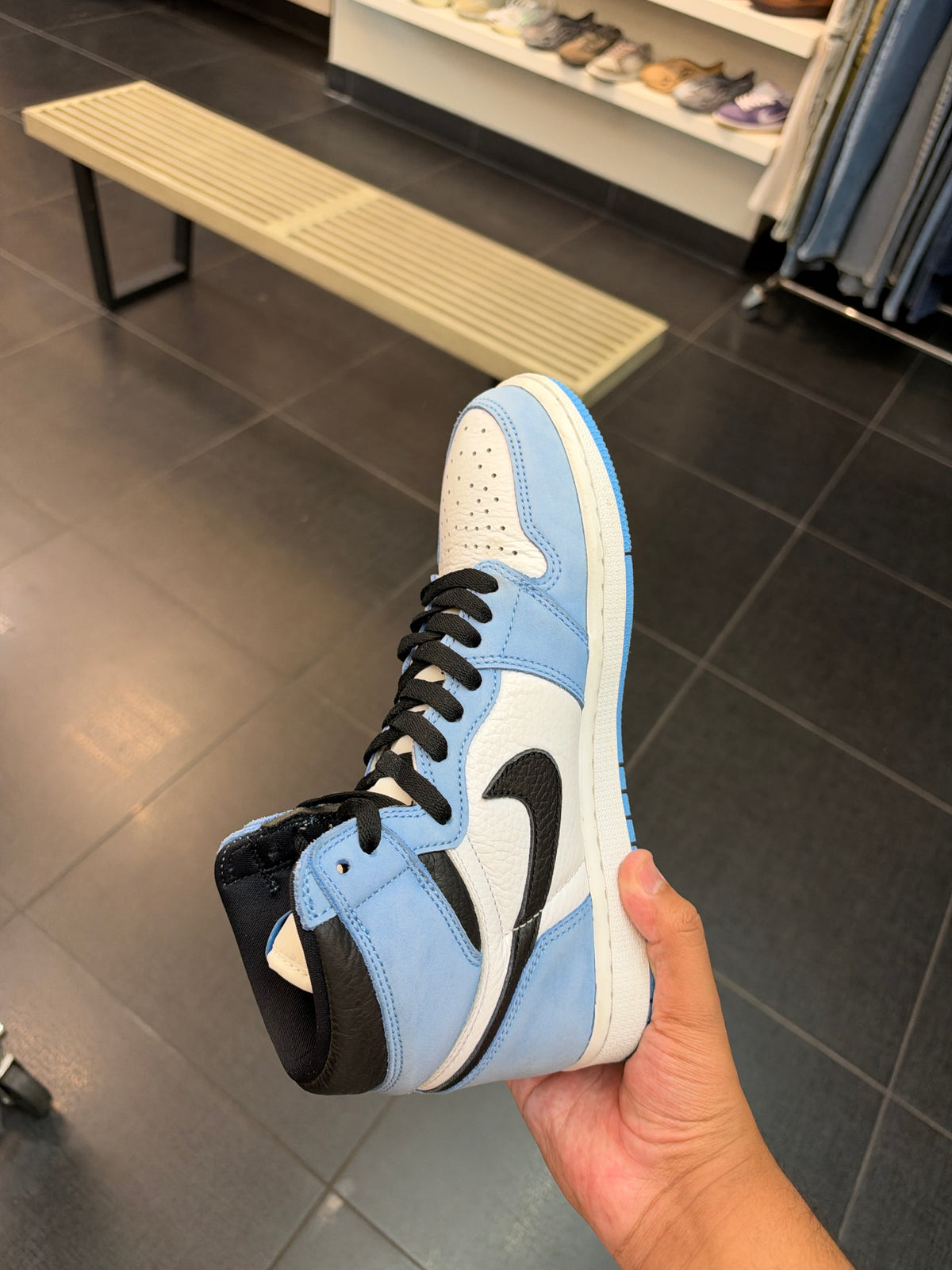 J1 UNC (Size 9)