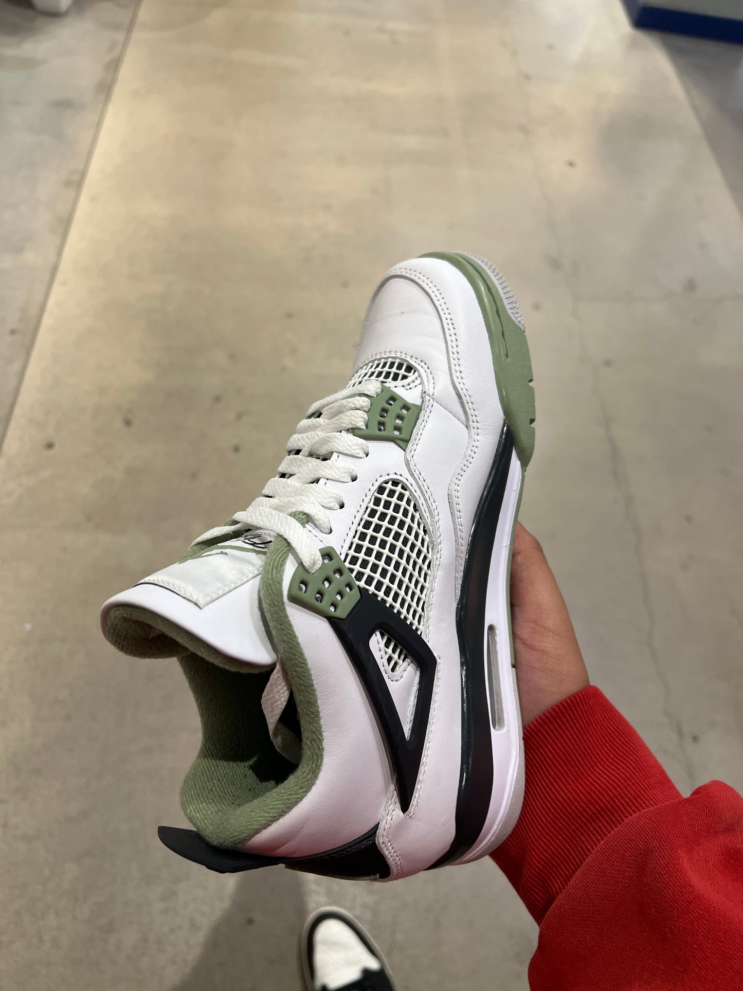 J4 Seafoam (Size 8.5W)