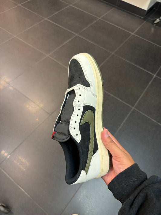 J1 Travis Scott Olive (Size 9.5M)