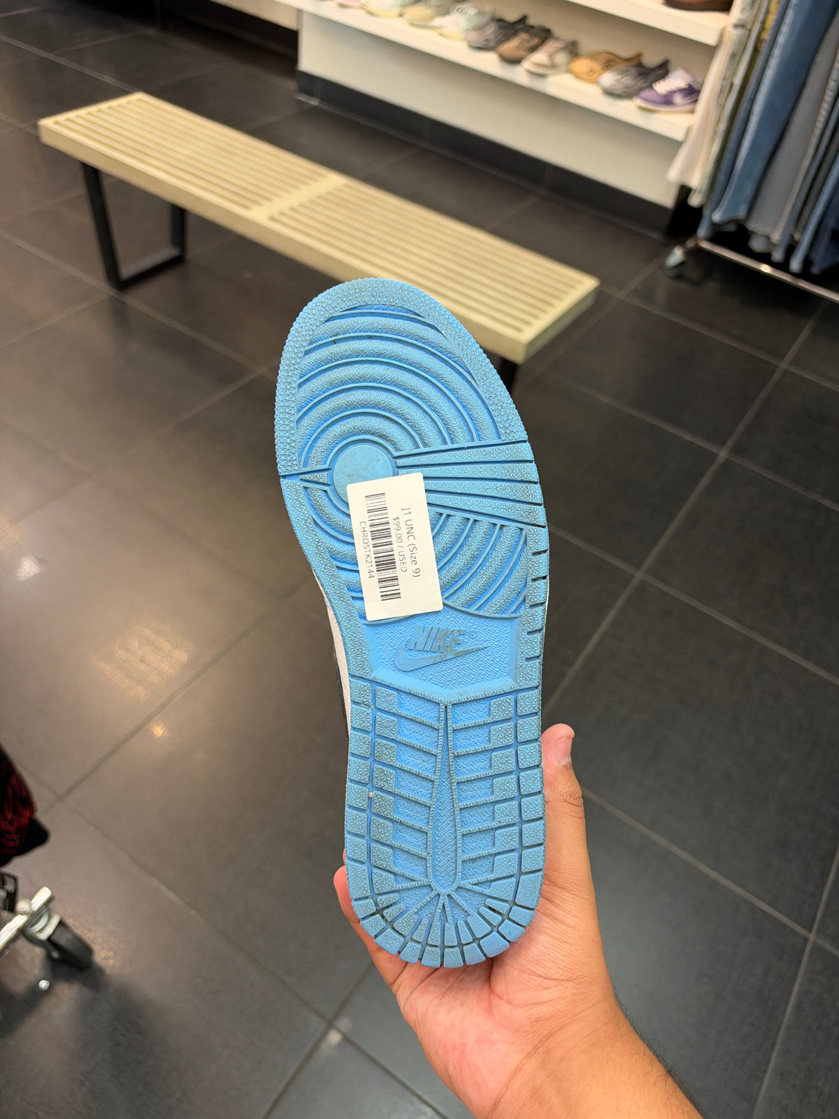J1 UNC (Size 9)