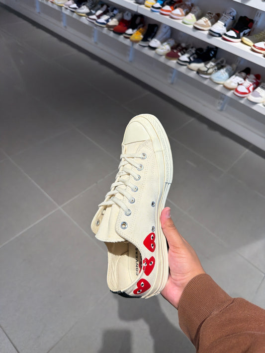 CDG Converse (Size 10)