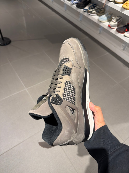 J4 Cave Stone (Size 13)