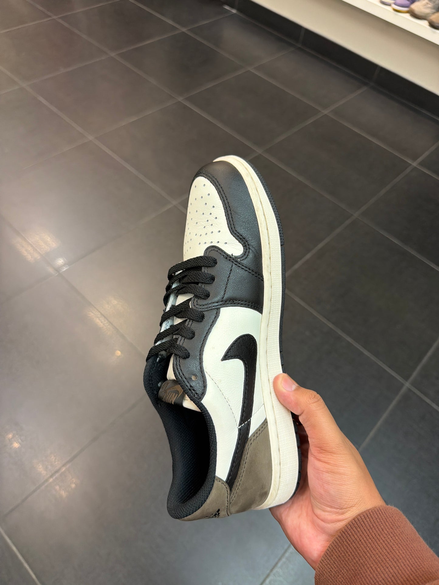 J1 Low Mocha (Size 9)