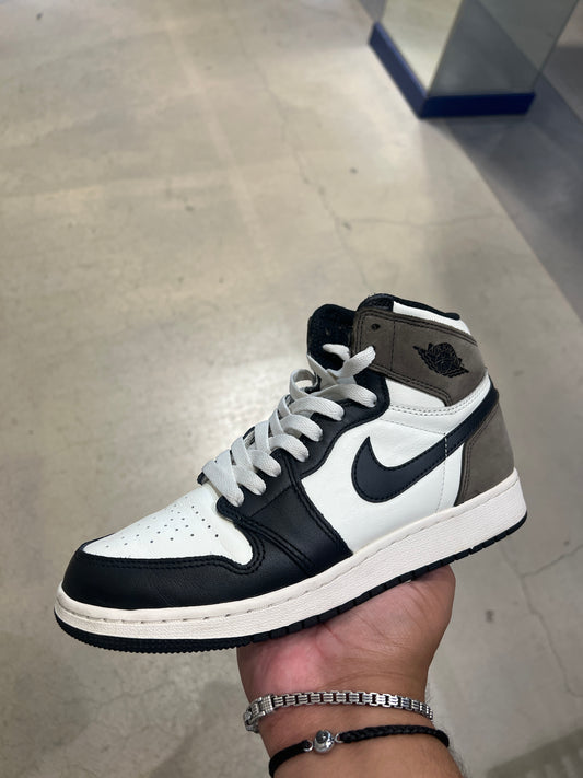 J1 Mocha (Size 6.5Y)