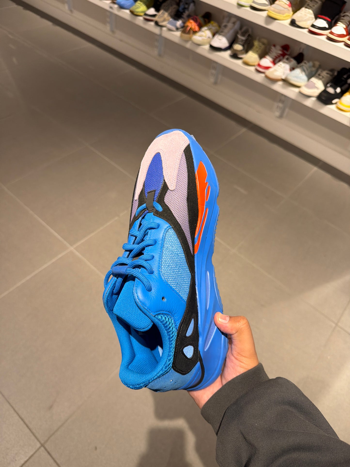 Yzy 700 Hi Res Blue (Size 12)