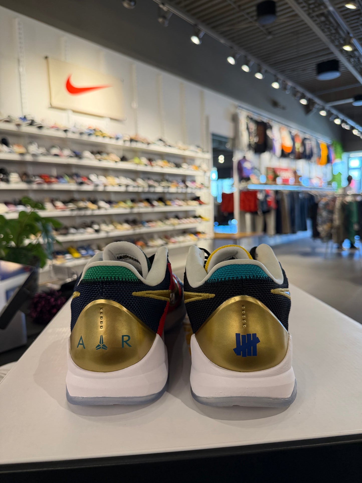 Kobe 5 UNDFTD What If PACK 2 PAIRS (Size 9.5)
