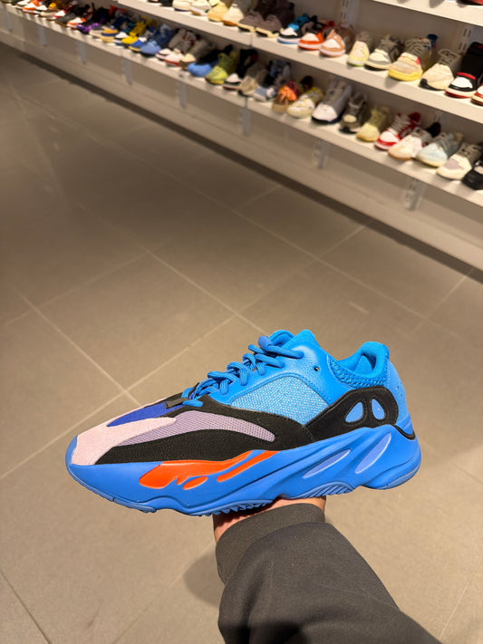 Yzy 700 Hi Res Blue (Size 12)