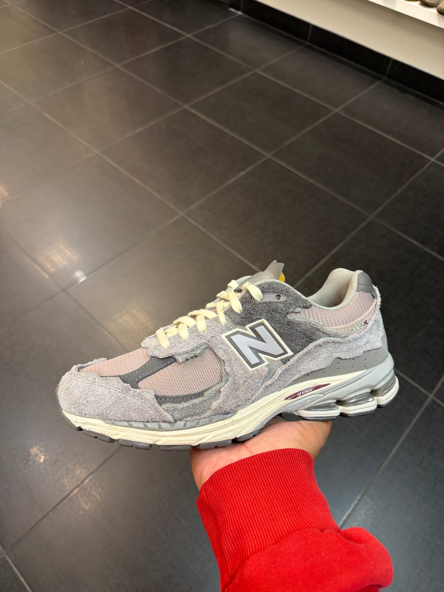 NB 2002R Protection Pack Lilac (Size 9.5)