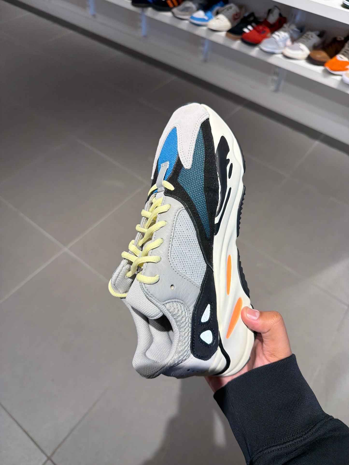 Yzy 700 Waverunner (Size 8.5)