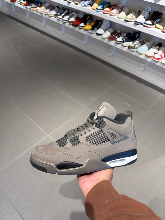 J4 Cave Stone (Size 11)