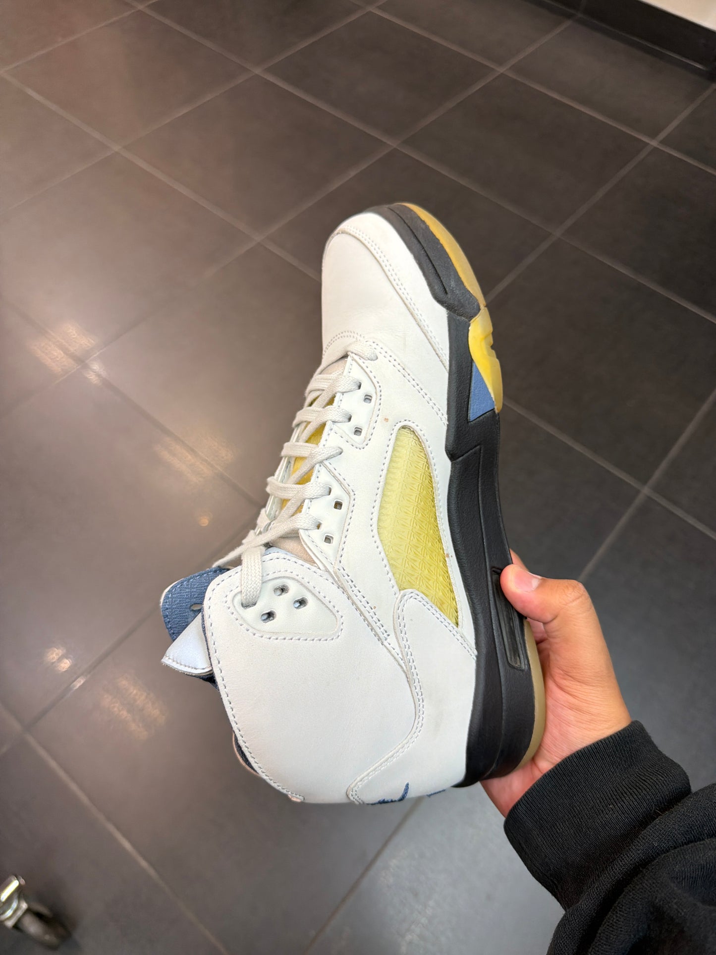 J5 A Ma Maniere Dawn (Size 9M)