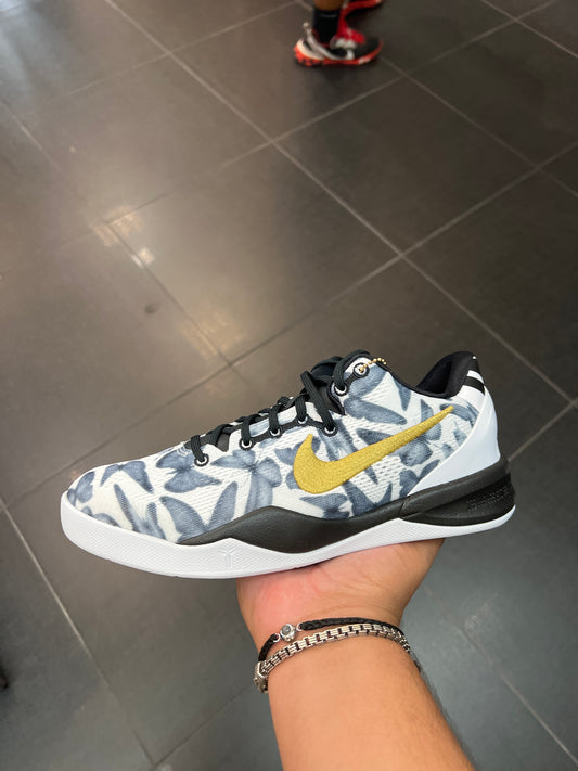 Kobe 8 Mambacita (Size 6.5Y)