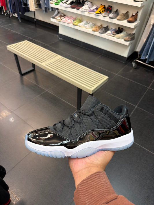 J11 Space Jam Low (Size 10)