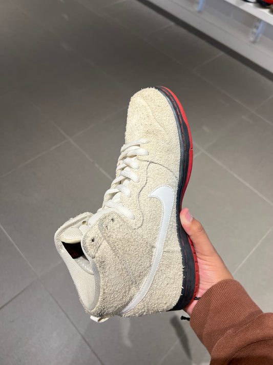 Wolf In Sheeps Clothing SB (Size 10)