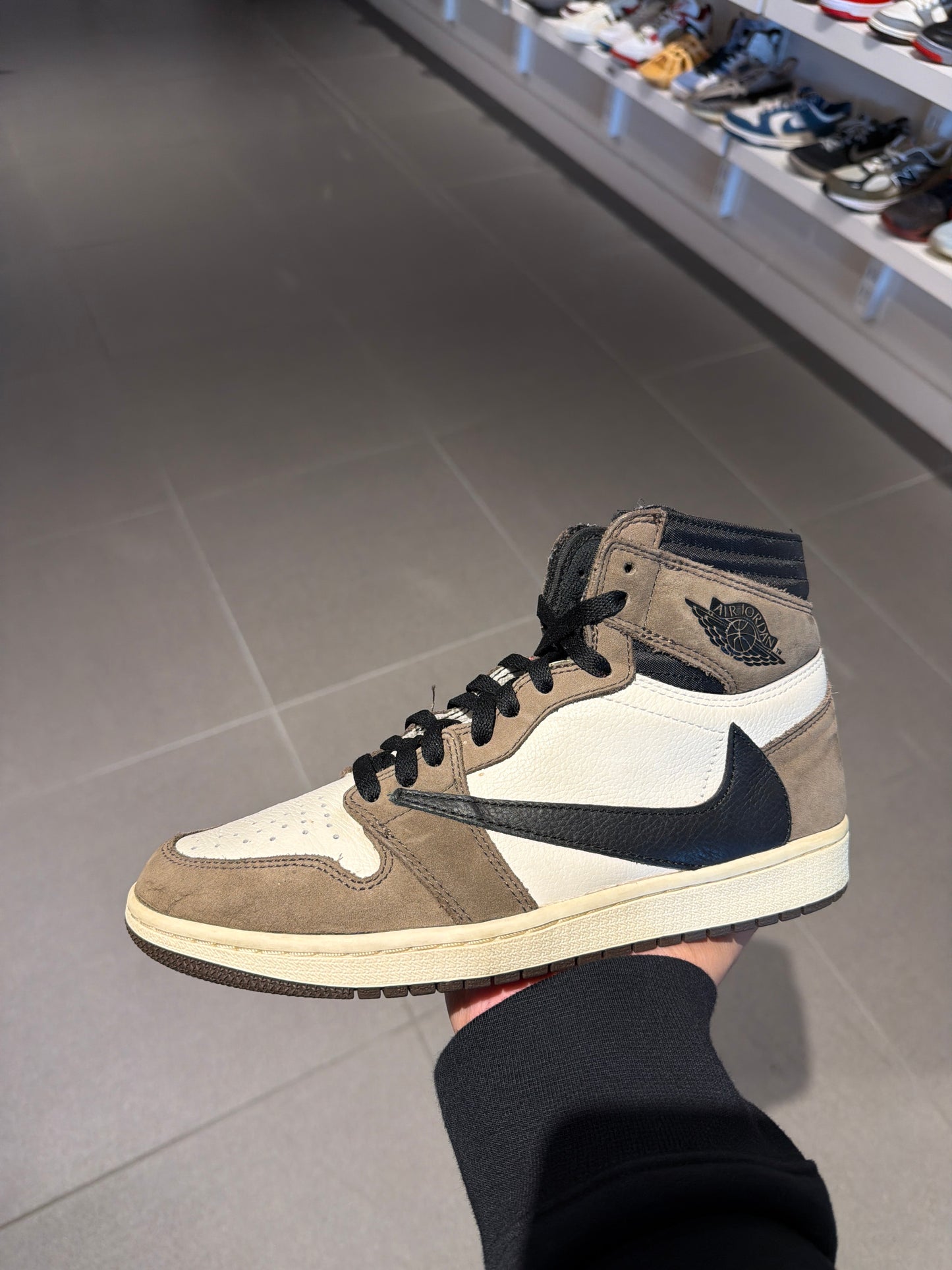 J1 Travis Scott Mocha (Size 8.5)