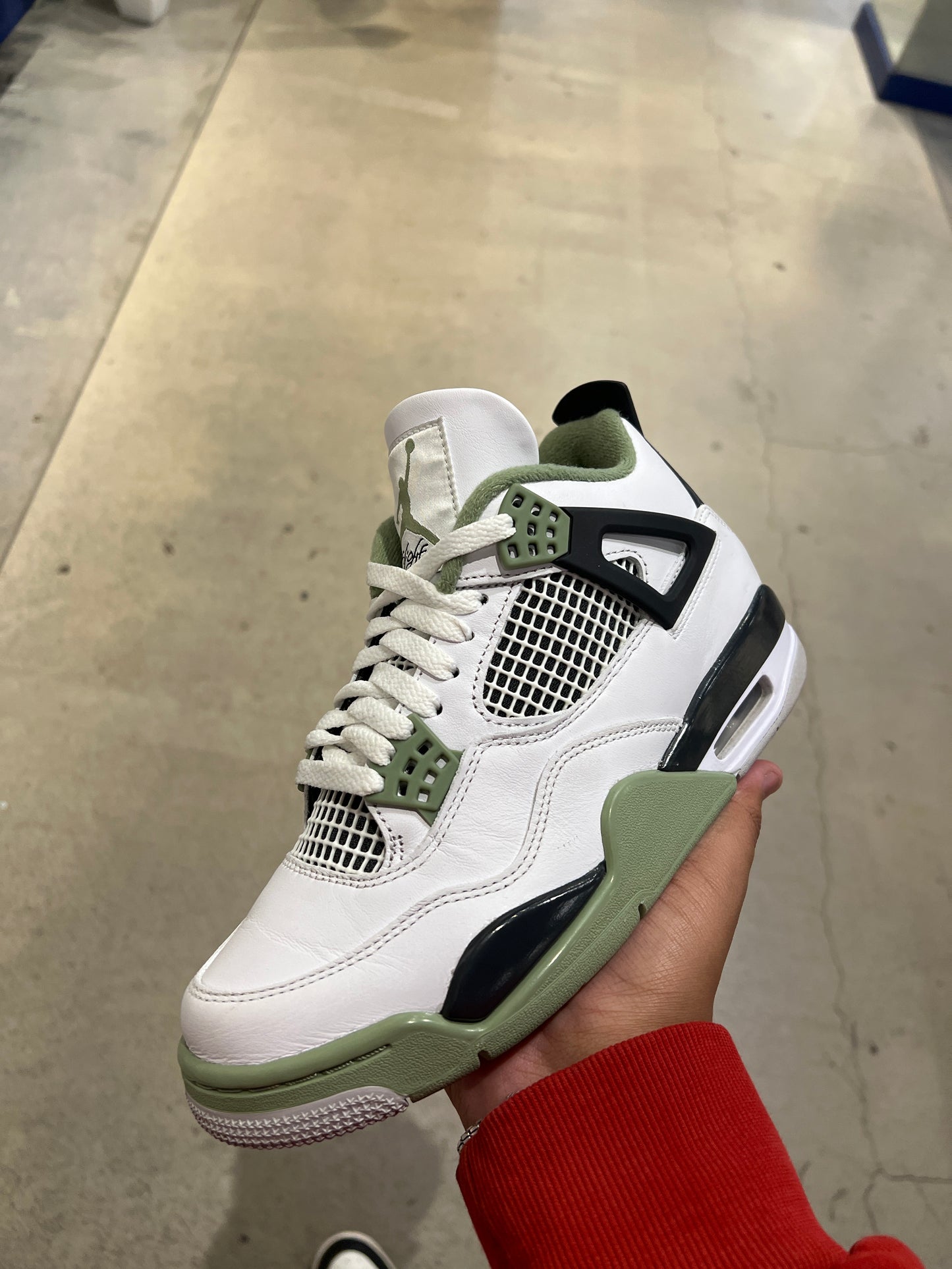 J4 Seafoam (Size 8.5W)