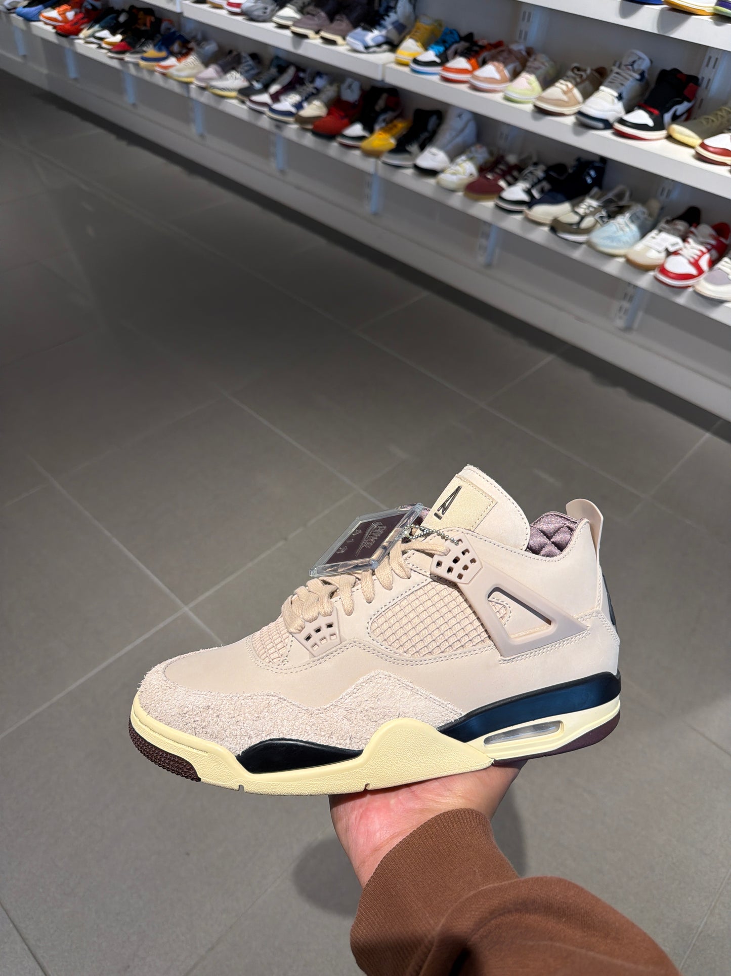 J4 A Ma Maniere (Size 10M)