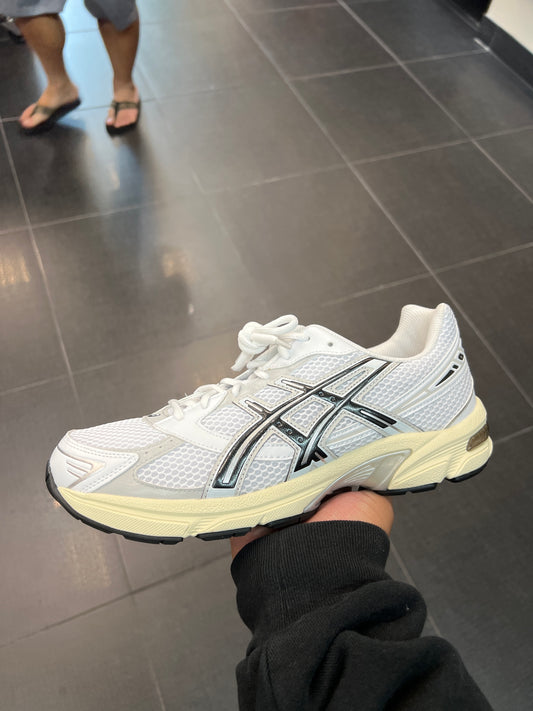 Asics Gel 11-30 Cream Grey (Size 10)