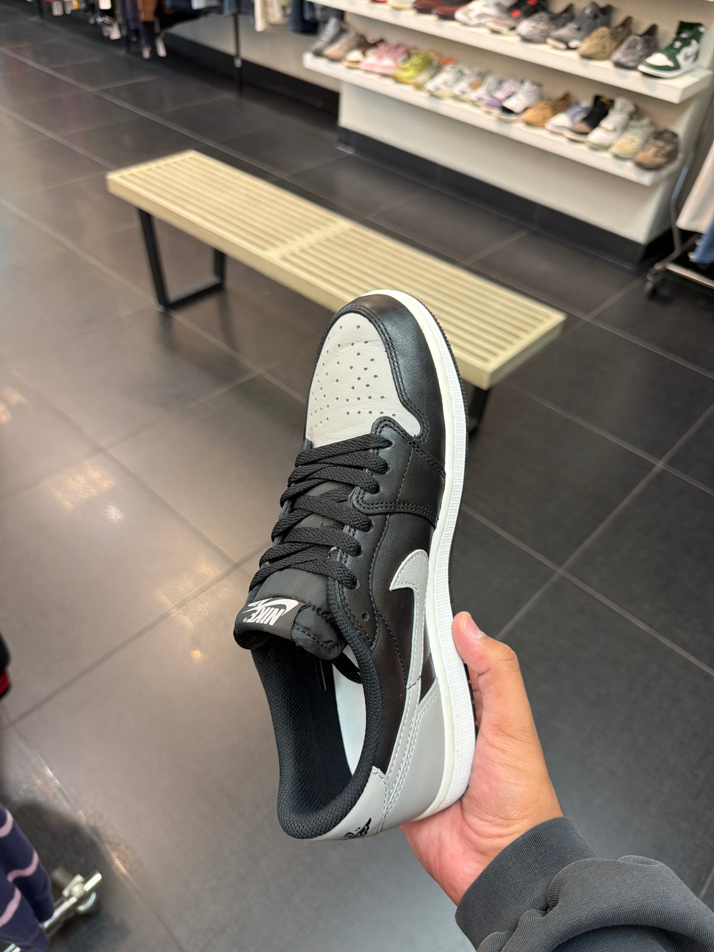J1 Low Shadow (Size 9)