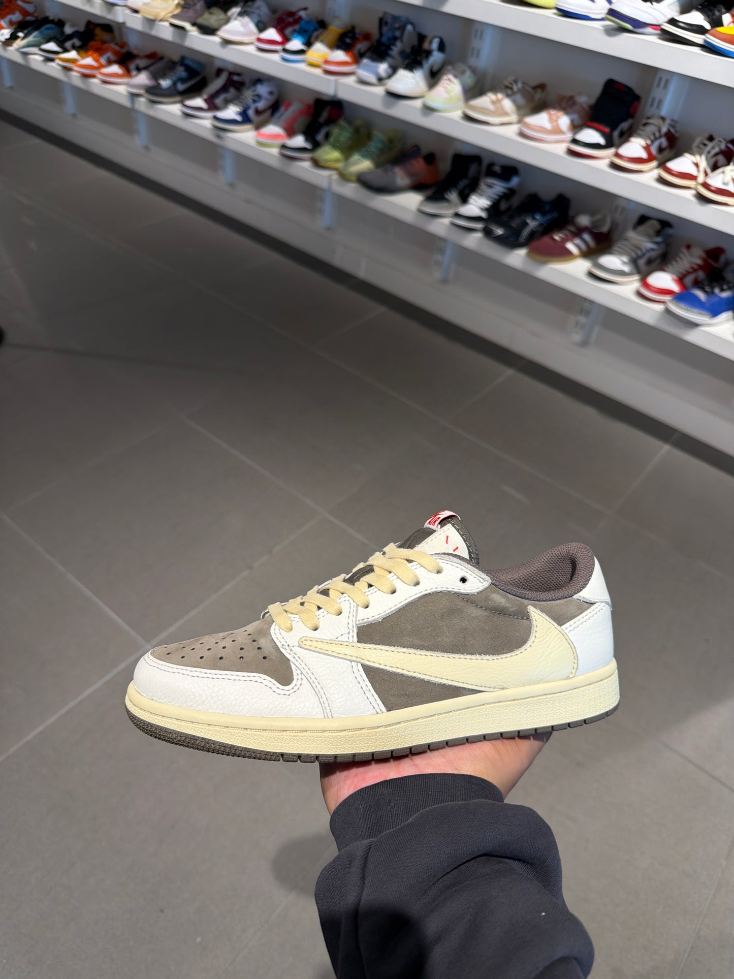 J1 Travis Scott Reverse Mocha (Size 7.5)