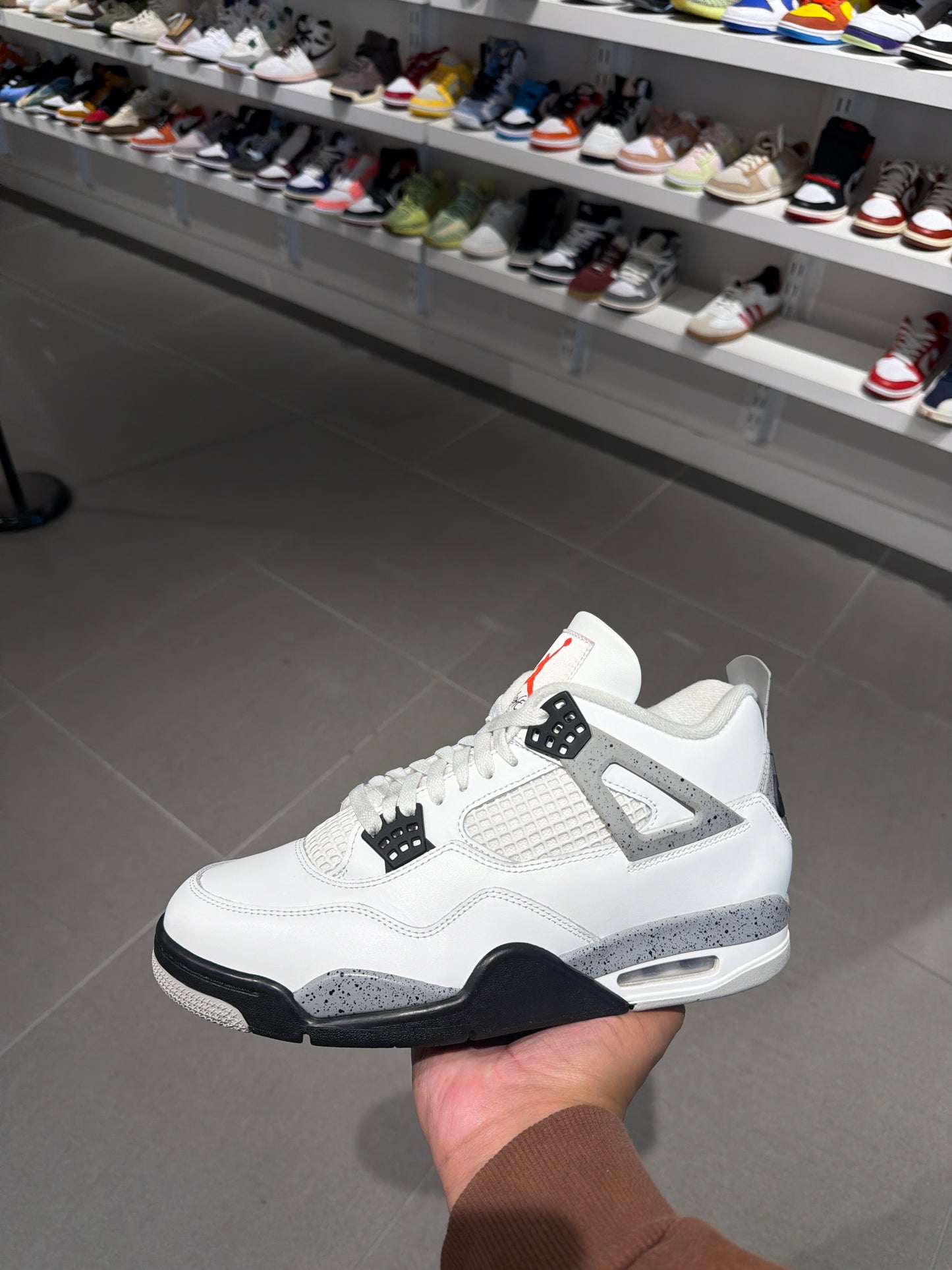 J4 White Cement (Size 10)