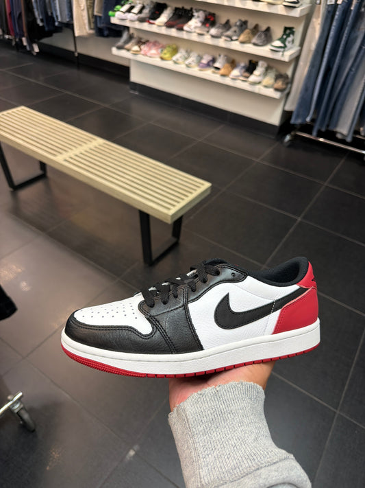 J1 Low Black Toe (Size 9)