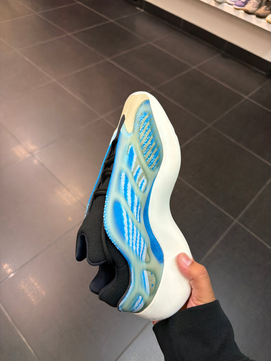 Yzy 700 v3 Arzareth (Size 10)