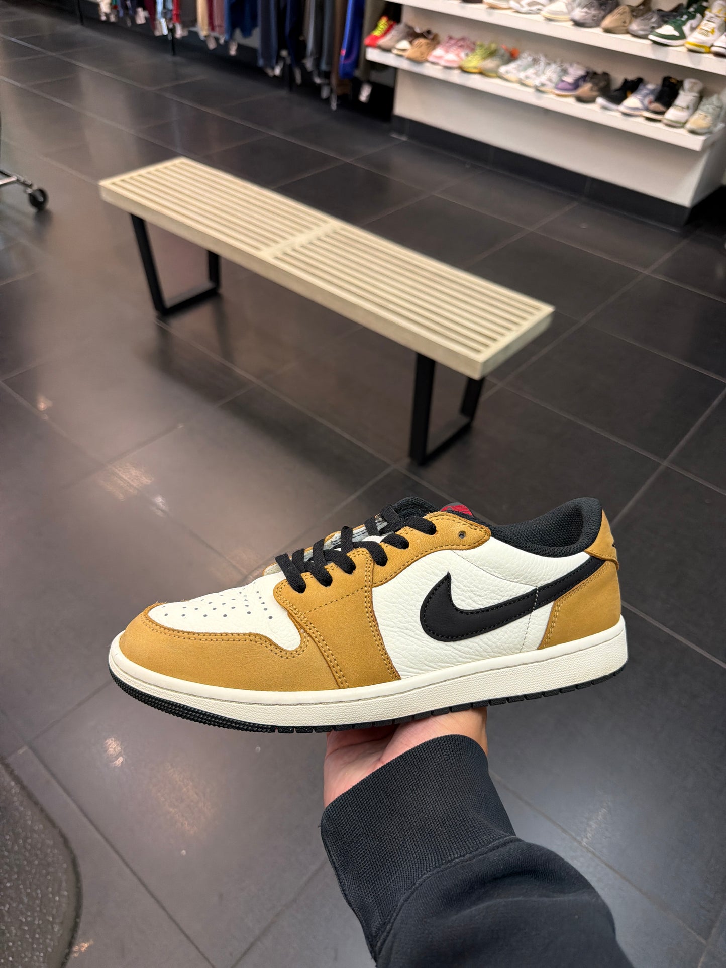 J1 Low Rookie Of the Year (Size 11.5)