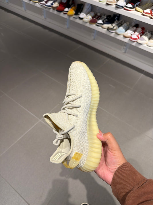 Yzy 350 Light (Size 9)