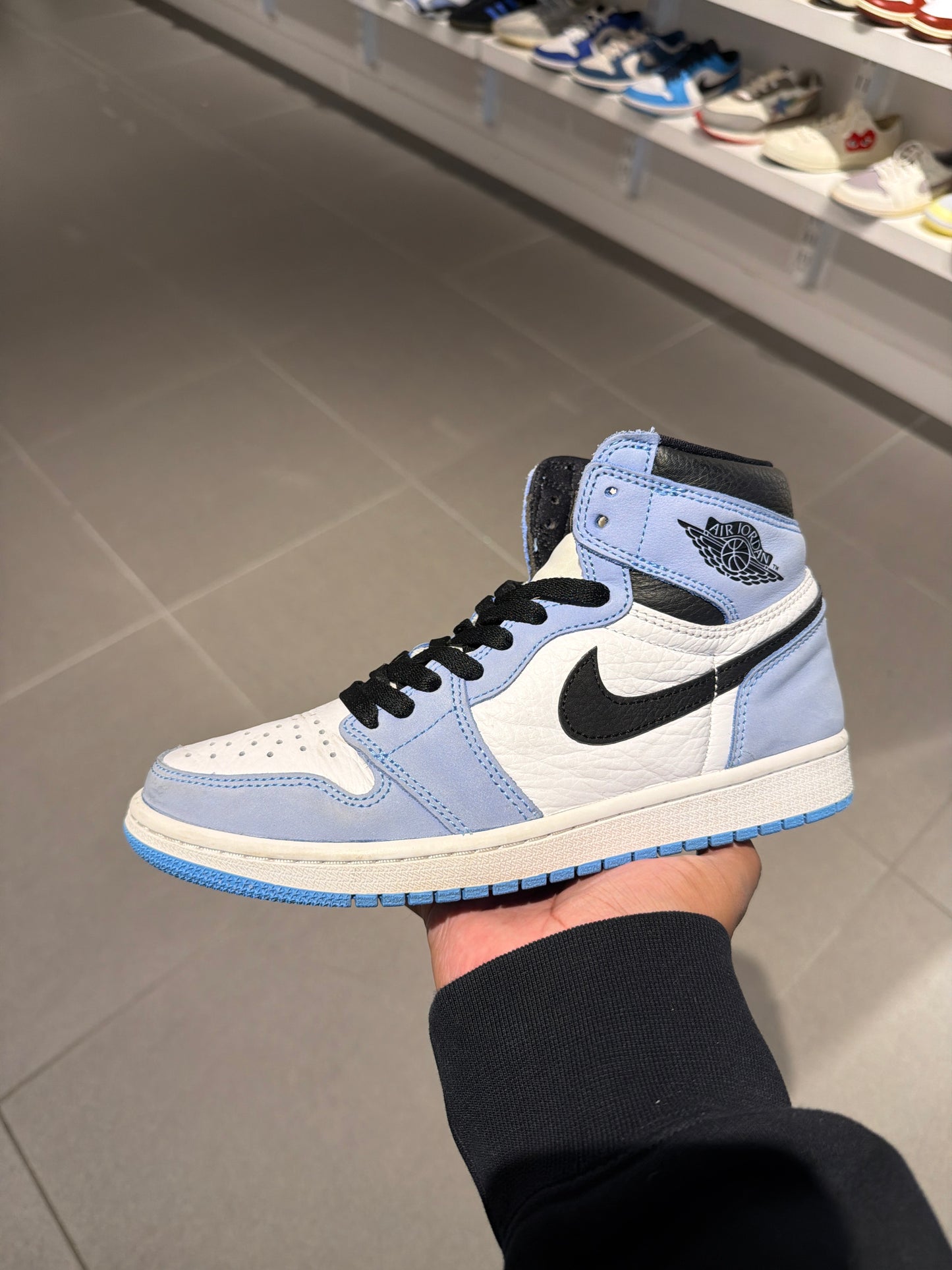 J1 UNC (Size 8)