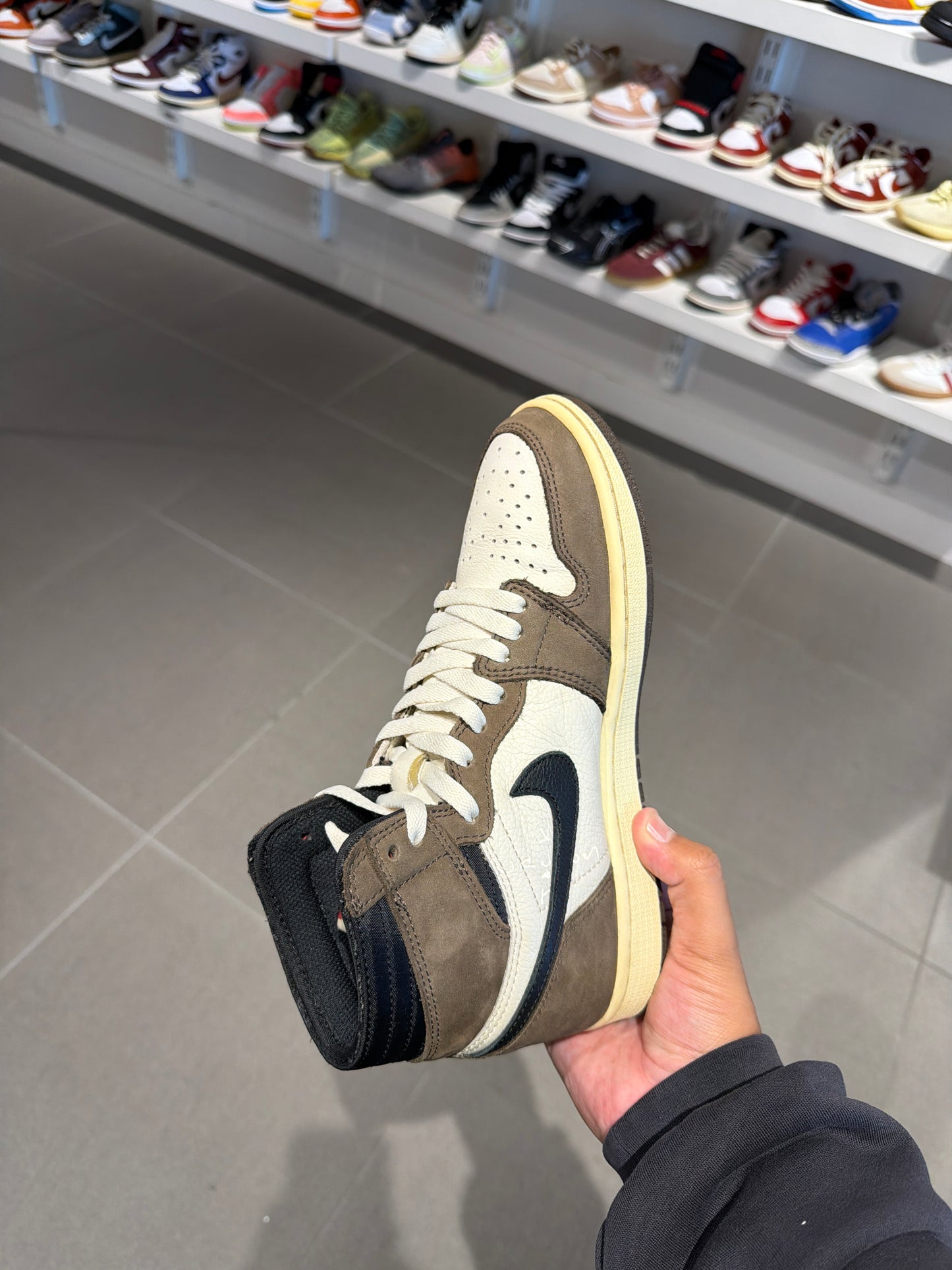J1 Travis Scott Mocha (Size 7.5)