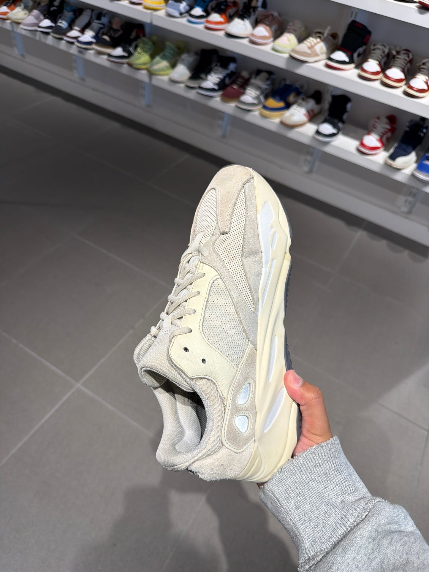 Yzy 700 Analog (Size 12)