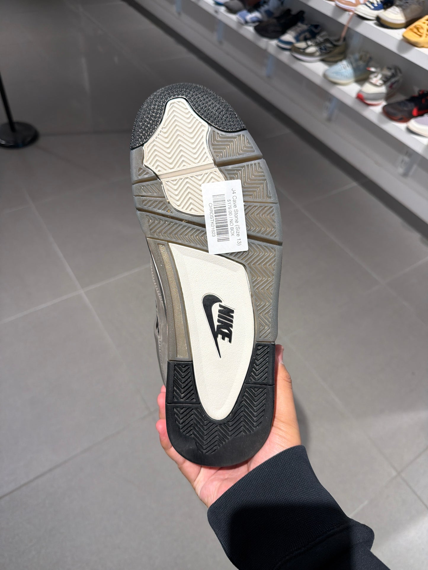 J4 Cave Stone (Size 13)