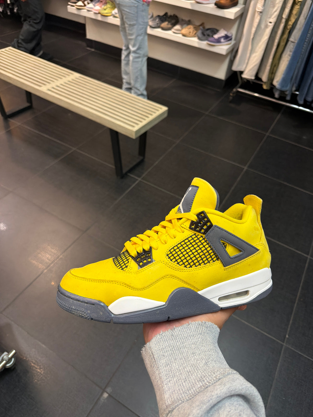 J4 Lightning (Size 9.5)