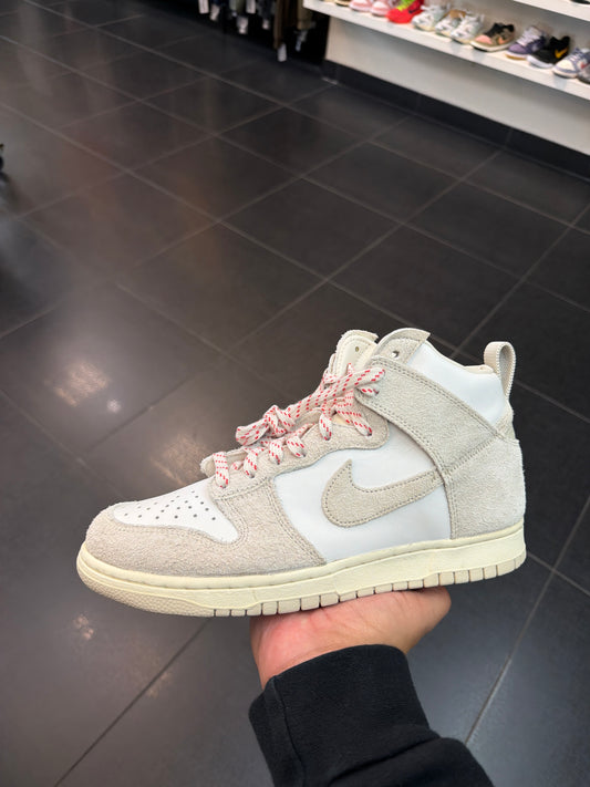 Notre Dunk High (Size 9.5)