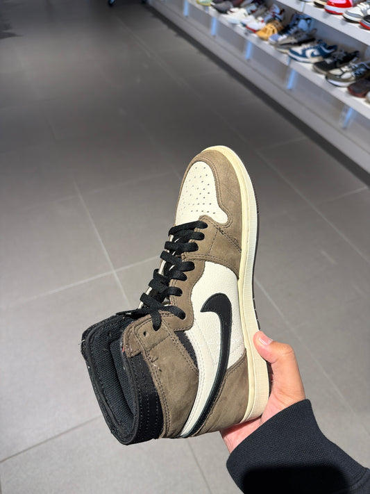J1 Travis Scott Mocha (Size 8.5)