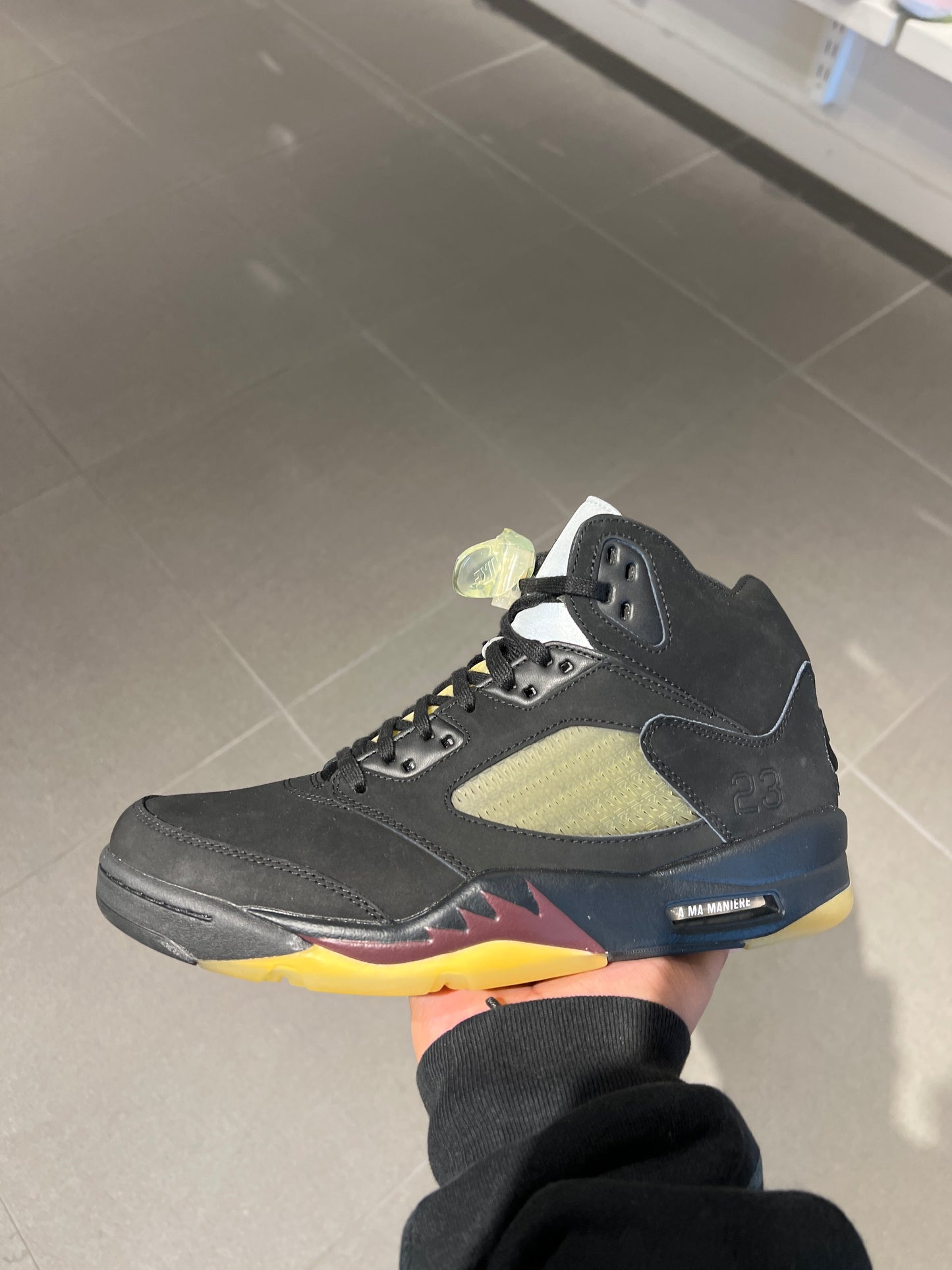 J5 A Ma Maniere Dusk (Size 9.5)