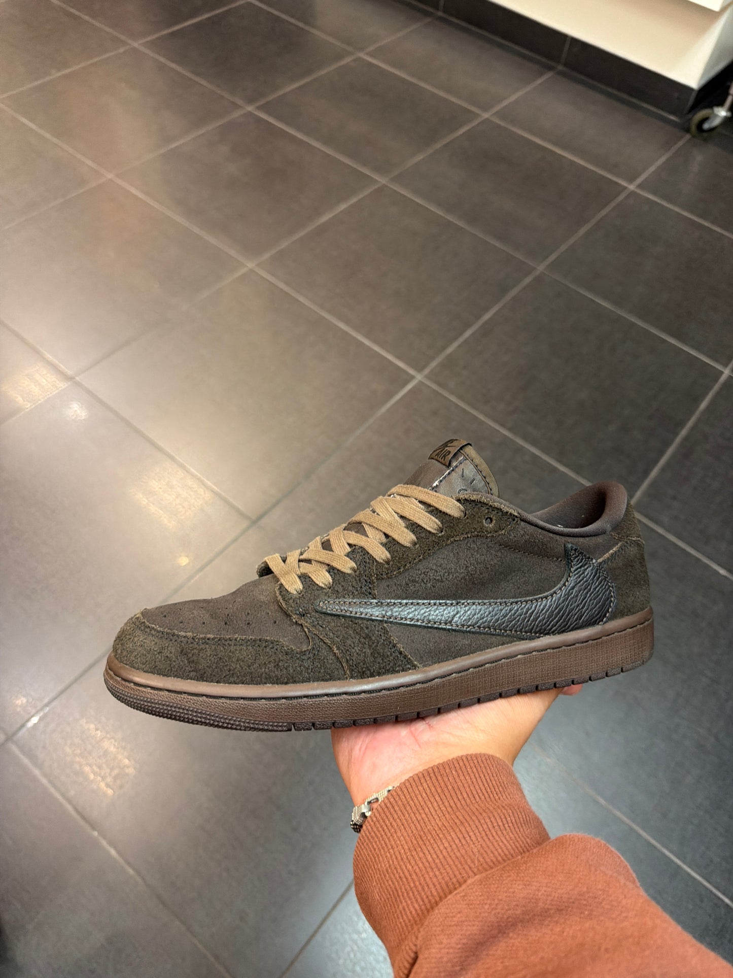 J1 Travis Scott Velvet Brown (Size 10.5)
