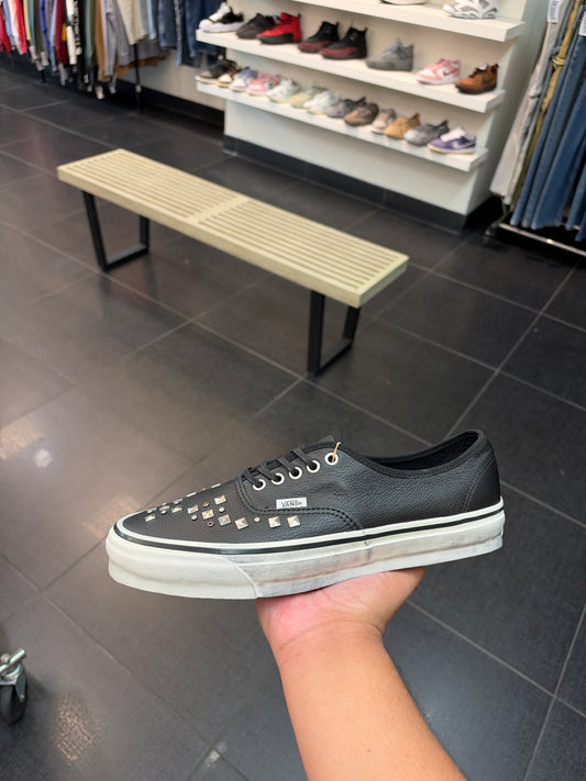 Black Vans Premium (Size 12)