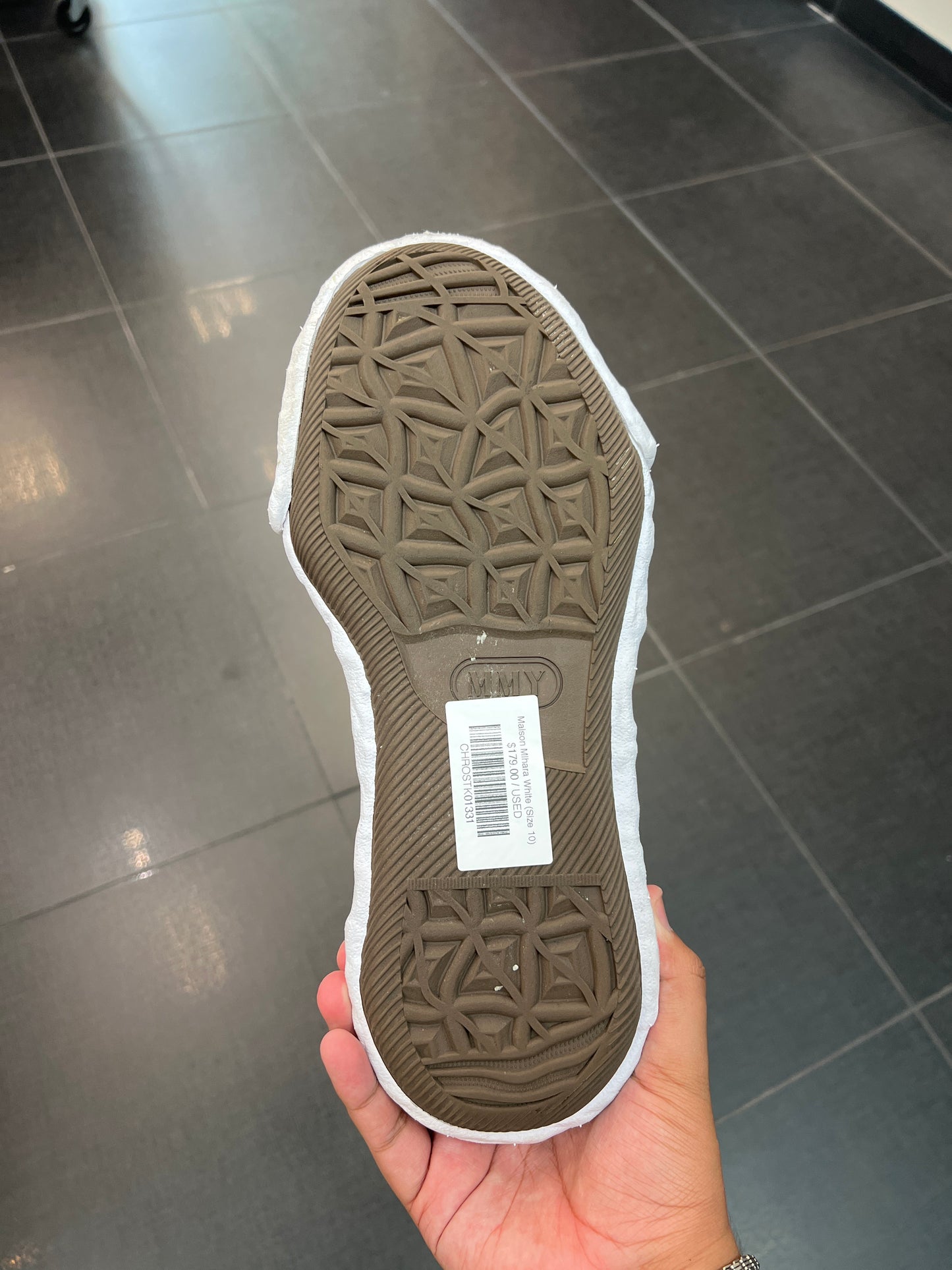 Maison Mihara White (Size 10)