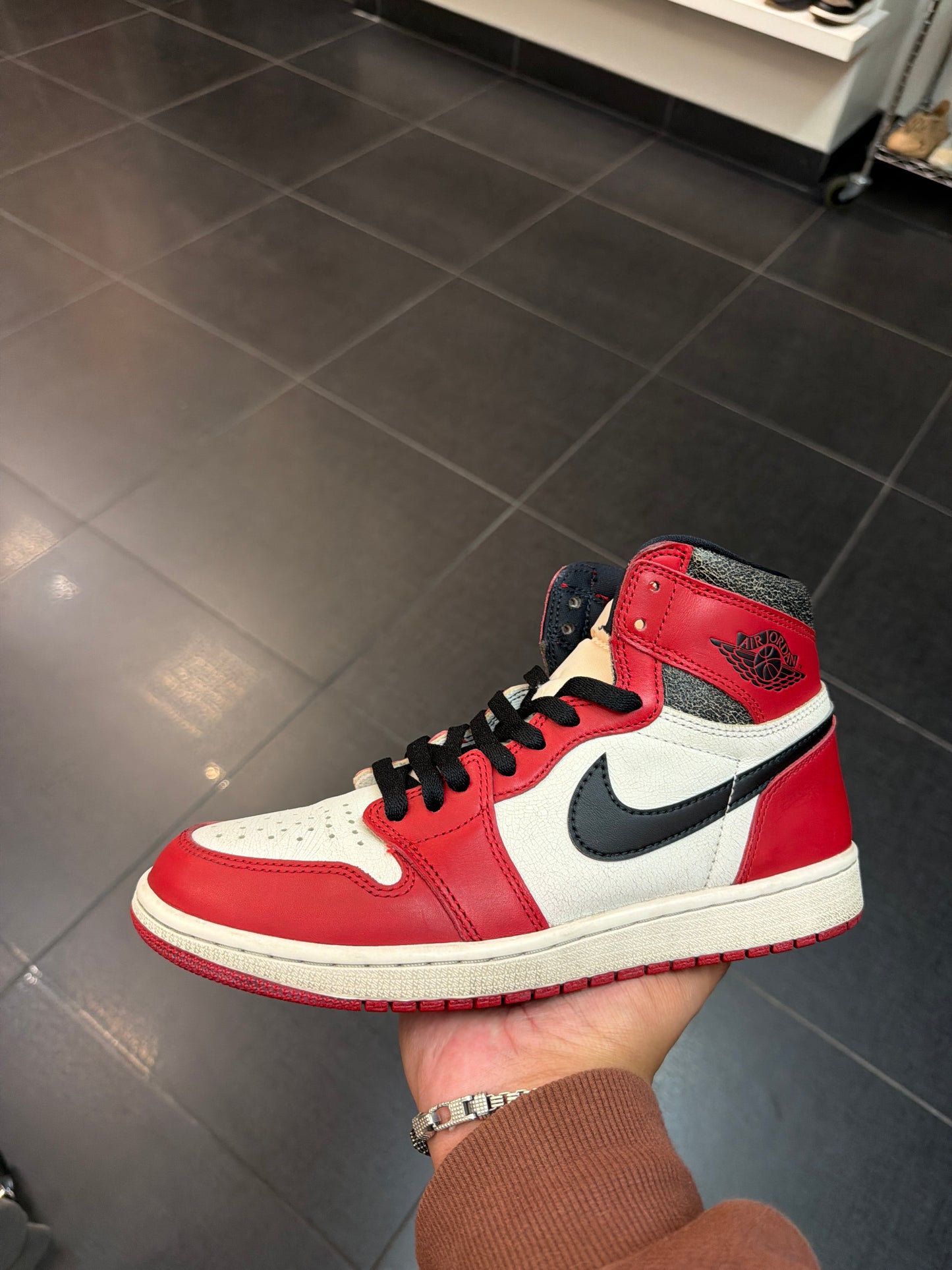 J1 Lost and Found (Size 9)