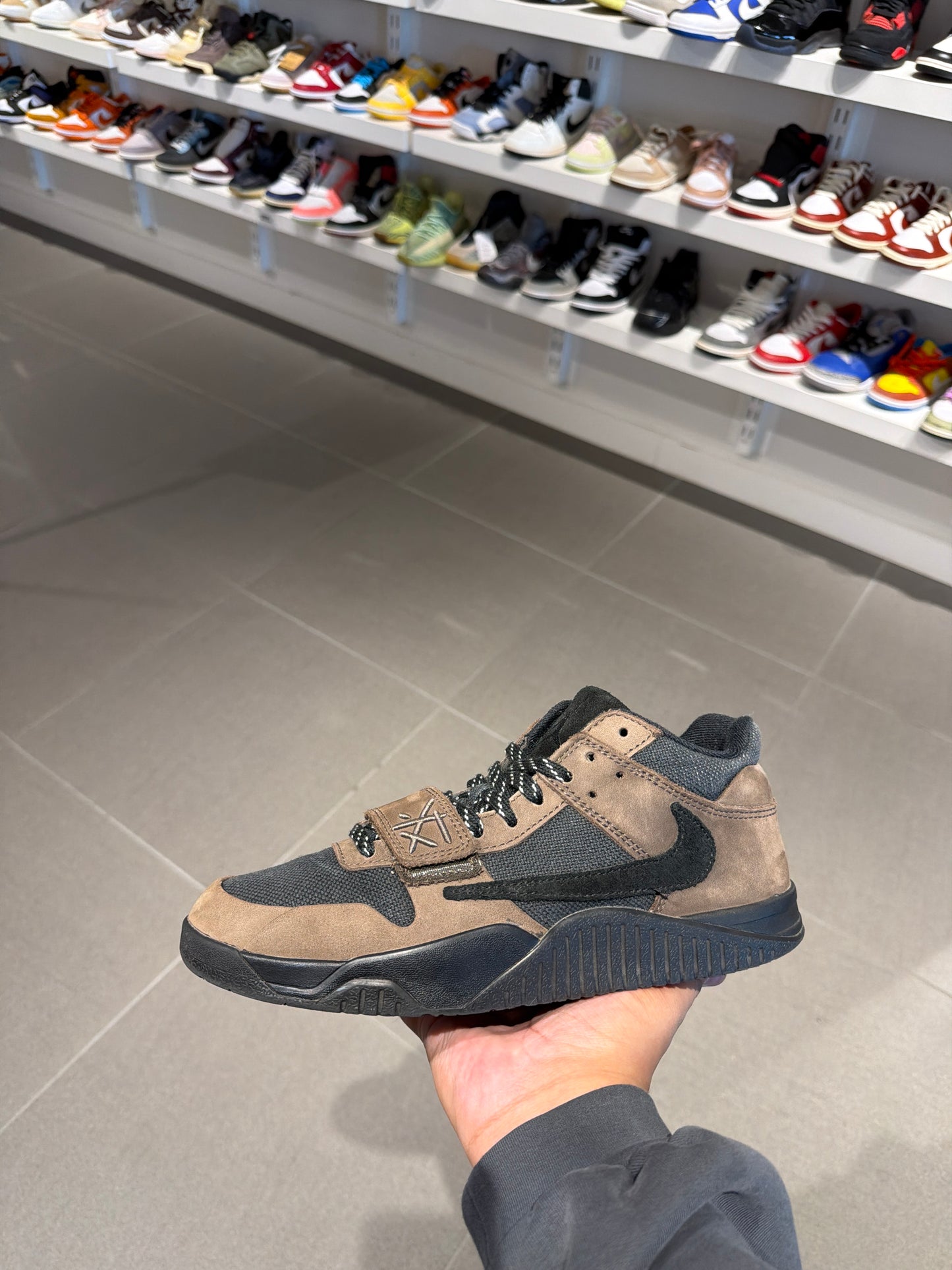 Jumpman Jack Mocha (Size 8)