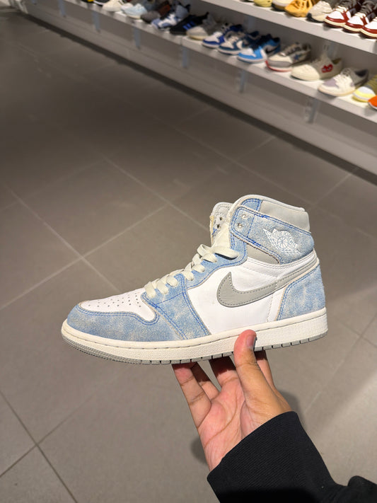 J1 Hyper Royal (Size 8)